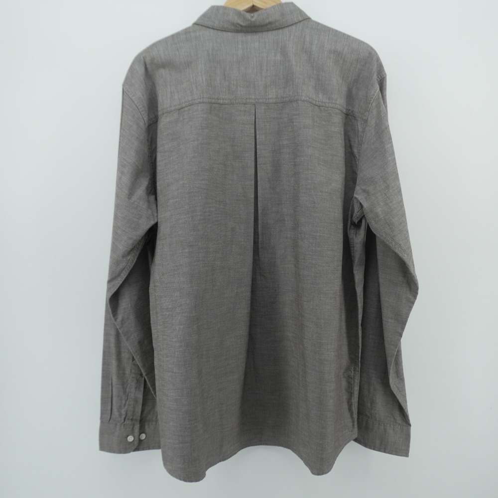 Patagonia Button Down Shirt Mens XL Grey Organic Cotton Long Slv Utility Pockets - Picture 4 of 7